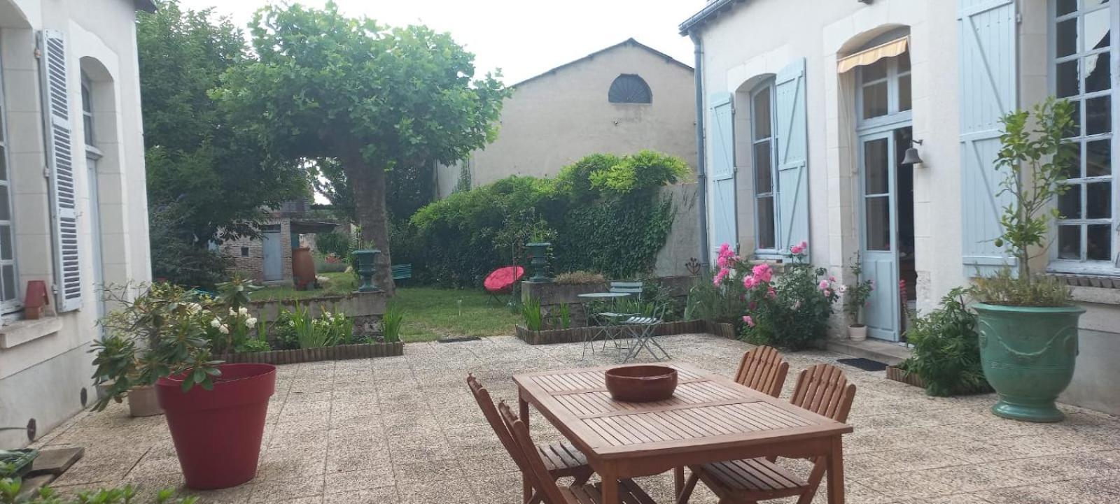 Le Clos De L'Ecu Bed and Breakfast Romorantin-Lanthenay Exterior foto